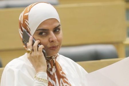 الرياطي: القائمة المتداولة للتدريب وليست للتعيين بالفوسفات