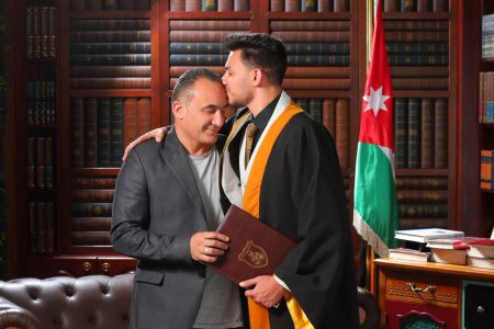 نجل الفنان الكوميدي ضافي العبداللات الف الف مبروك تخرجك من الجامعه الأردنيه بتخصص العلوم السياسيه