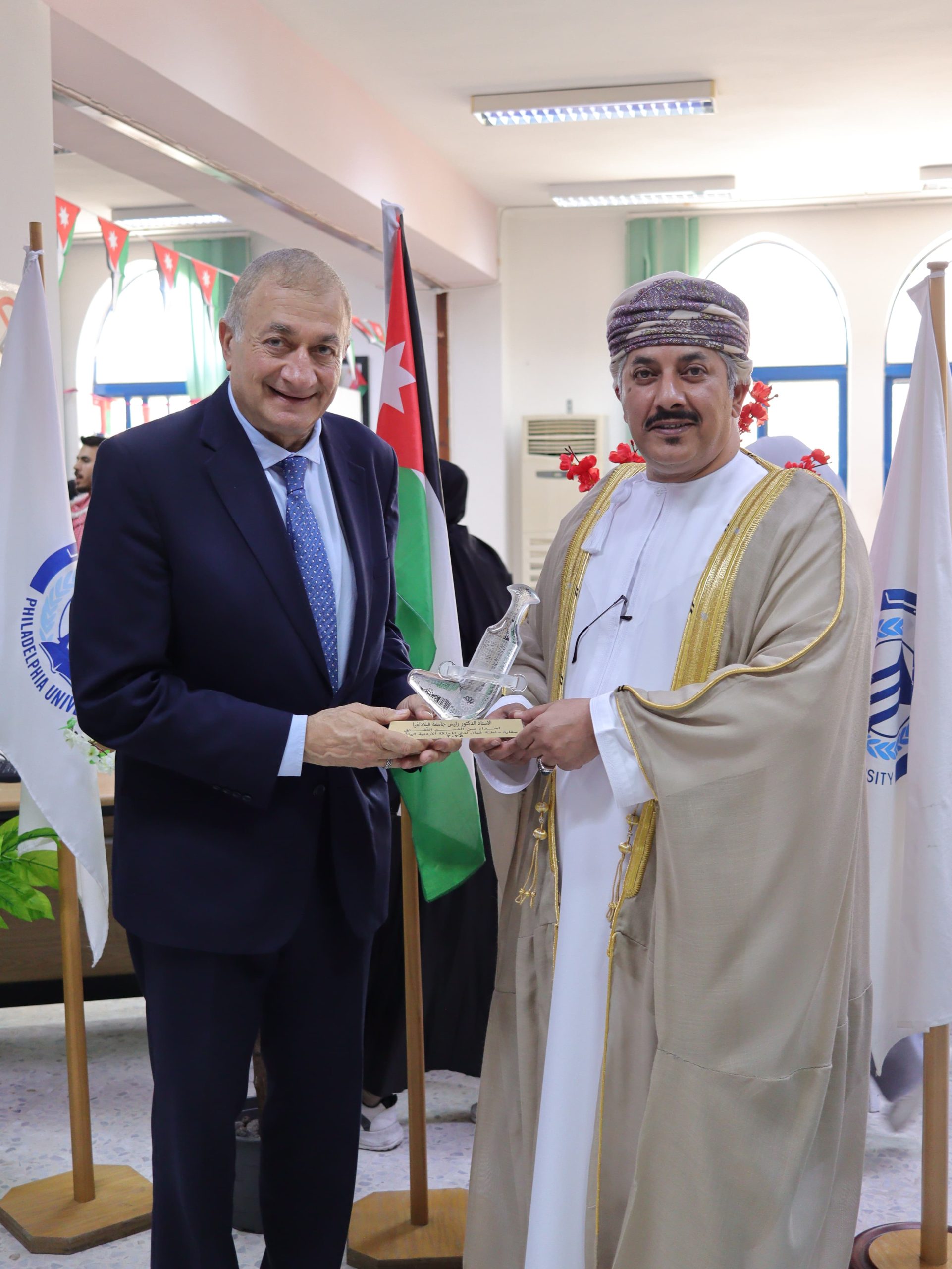 %D8%B5%D9%88%D8%B1%D8%A9 %D9%88%D8%A7%D8%AA%D8%B3%D8%A7%D8%A8 %D8%A8%D8%AA%D8%A7%D8%B1%D9%8A%D8%AE 2025 06 03 %D9%81%D9%8A 13.56.02 1a992f1e scaled - وكالة عكاظ الاخبارية