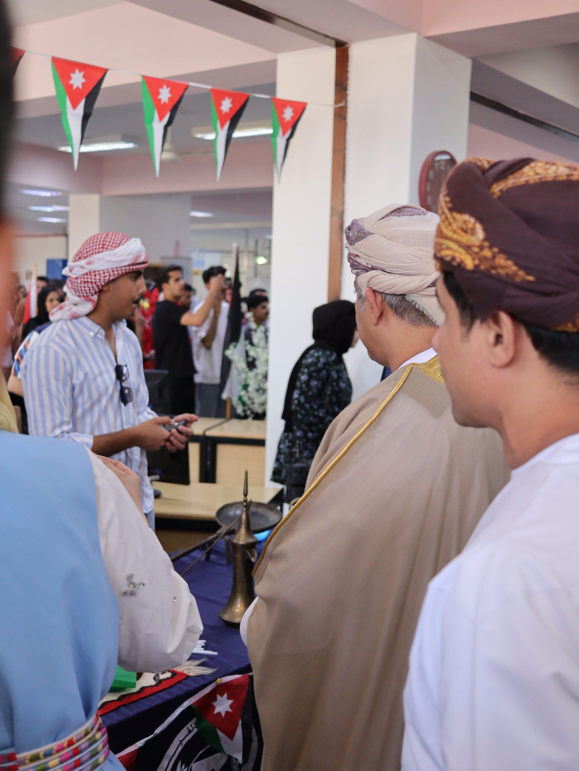 %D8%B5%D9%88%D8%B1%D8%A9 %D9%88%D8%A7%D8%AA%D8%B3%D8%A7%D8%A8 %D8%A8%D8%AA%D8%A7%D8%B1%D9%8A%D8%AE 2025 06 03 %D9%81%D9%8A 13.56.06 a987e928 scaled - وكالة عكاظ الاخبارية