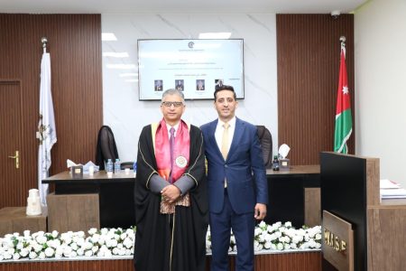 عائلة الشوابكة تهنئ ابنها المقدّم علي بحصوله على الماجستير